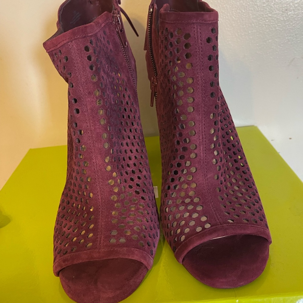 Gianni Bini Klaytinn Women’s Bootie - Size: 10 - Like New